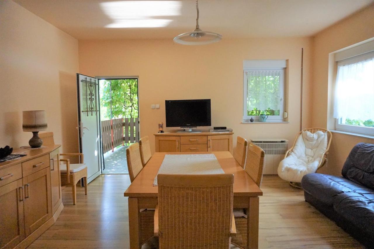 Ferienhaus Plattensee/Balaton Villa Szolad Kültér fotó